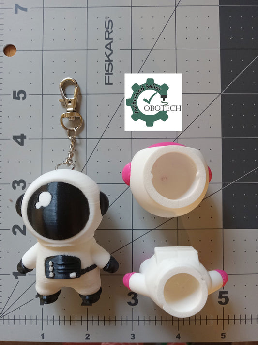 3D Printed Astronaut Storage Keychain