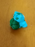 Load image into Gallery viewer, 3D Printed Crochet Bulbasaur Keychain