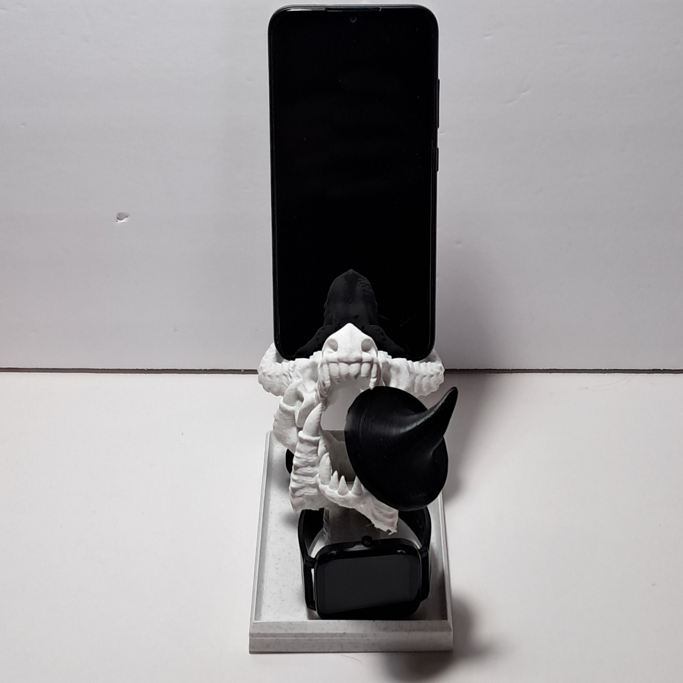 3D Printed Dragons Hoard Phone Stand and Storage