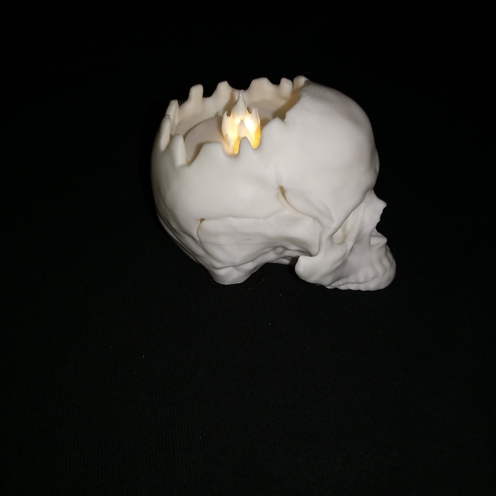 3D Printed Skull Tealight Holder