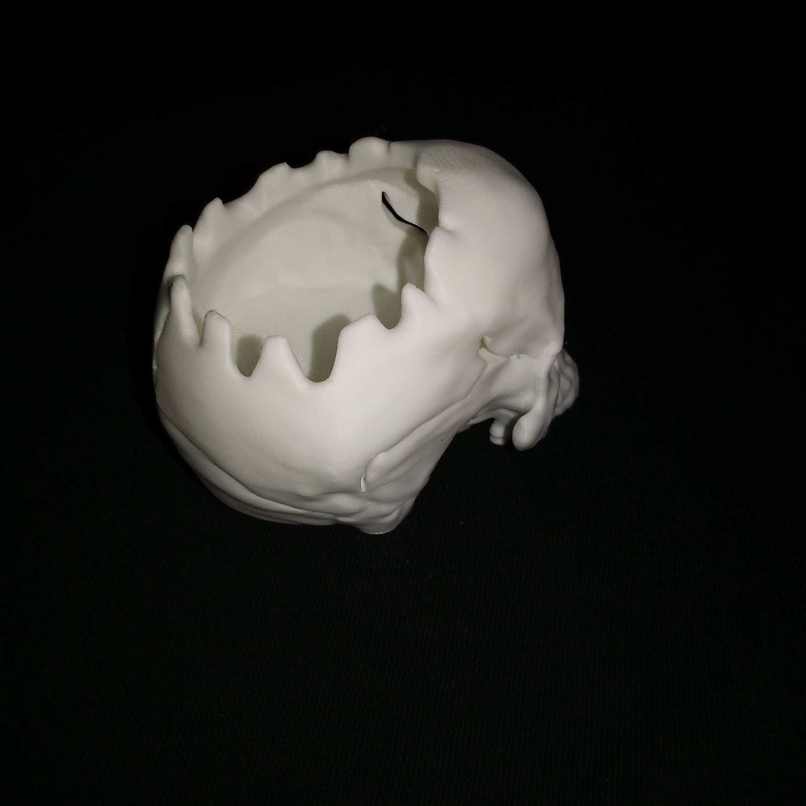 3D Printed Skull Tealight Holder