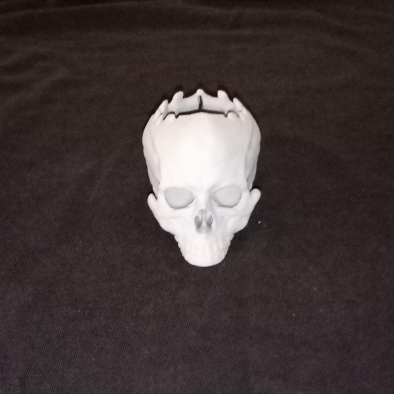 3D Printed Skull Tealight Holder