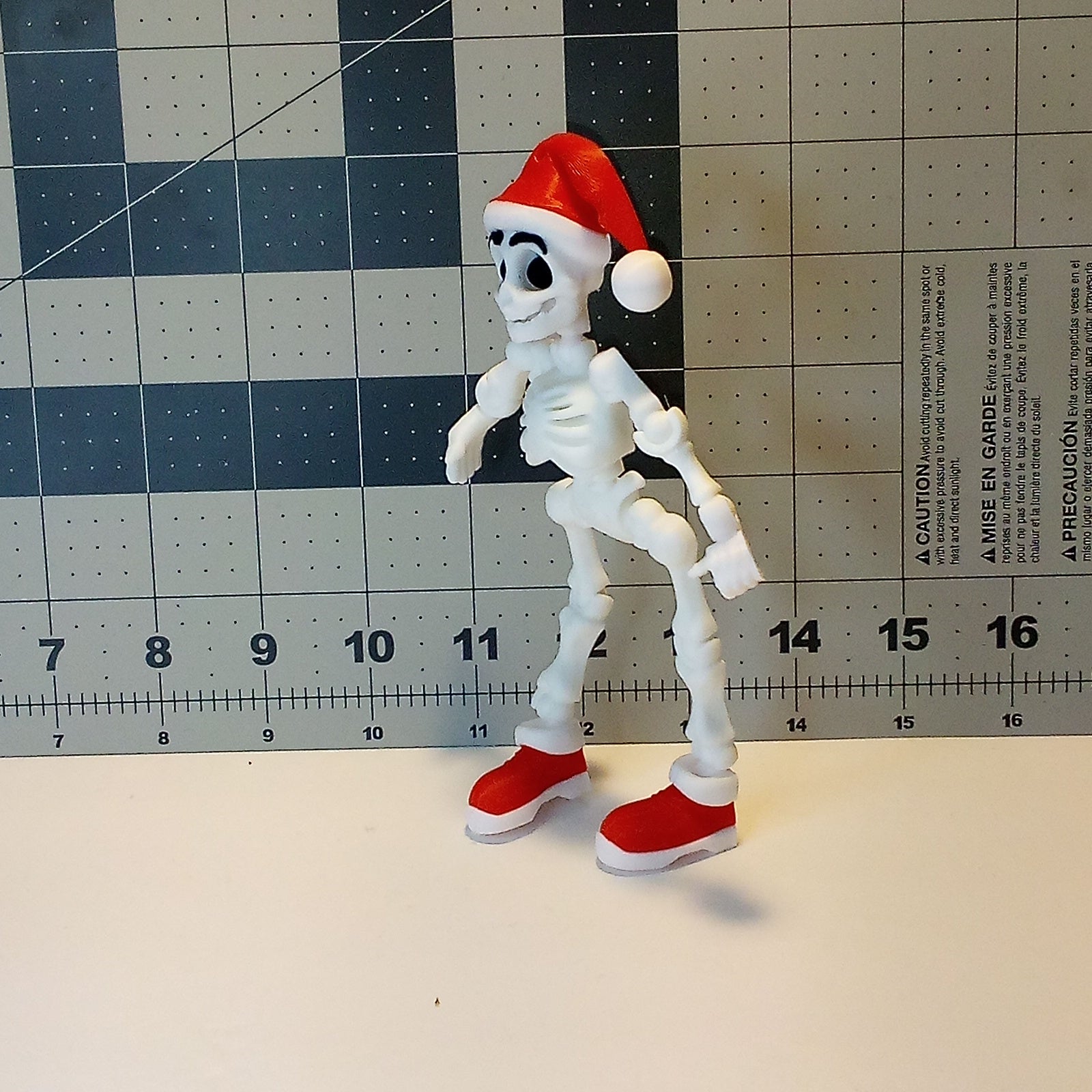 3D Printed Posable Skeleton Santa Ornament