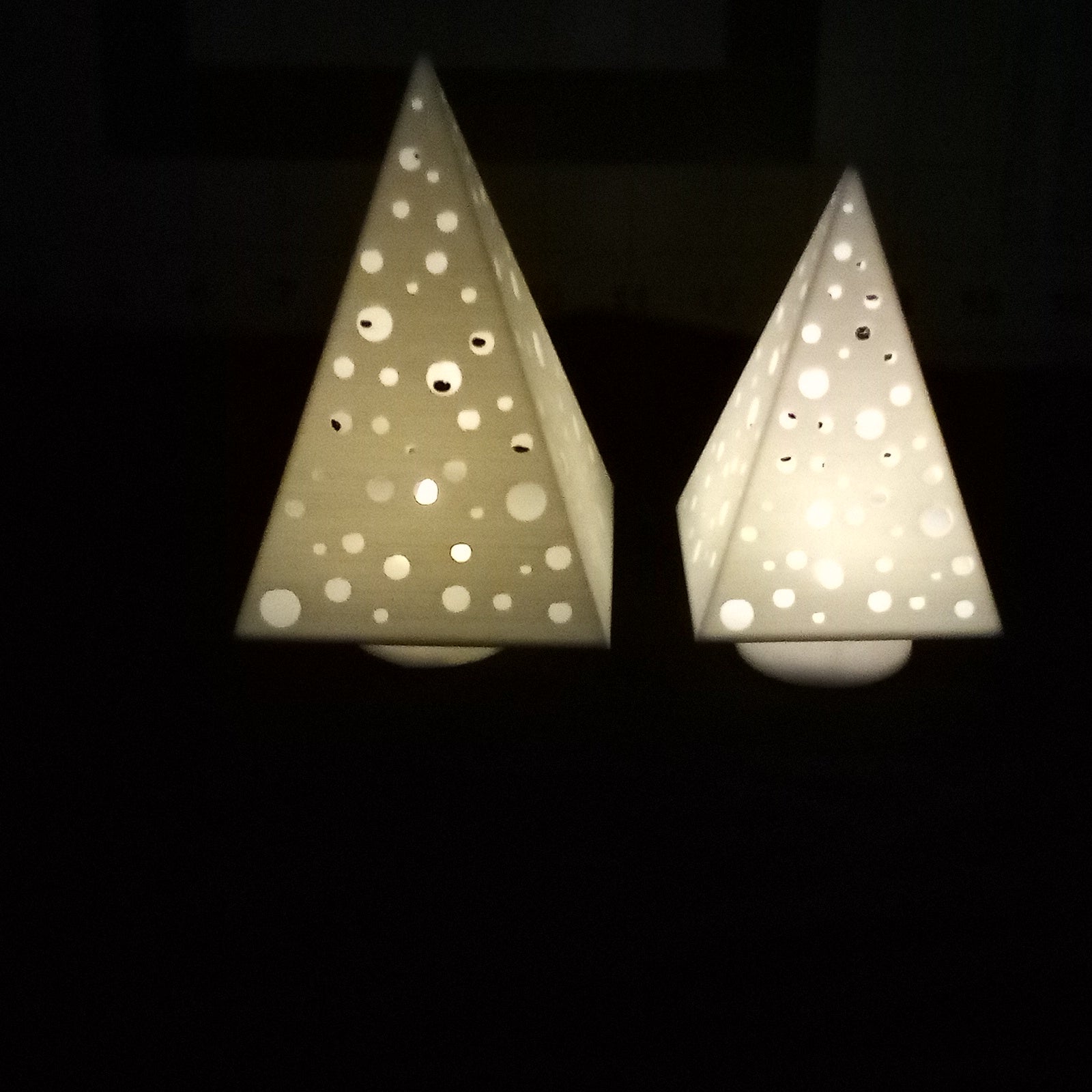 3D Printed LED Christmas Tree Candle