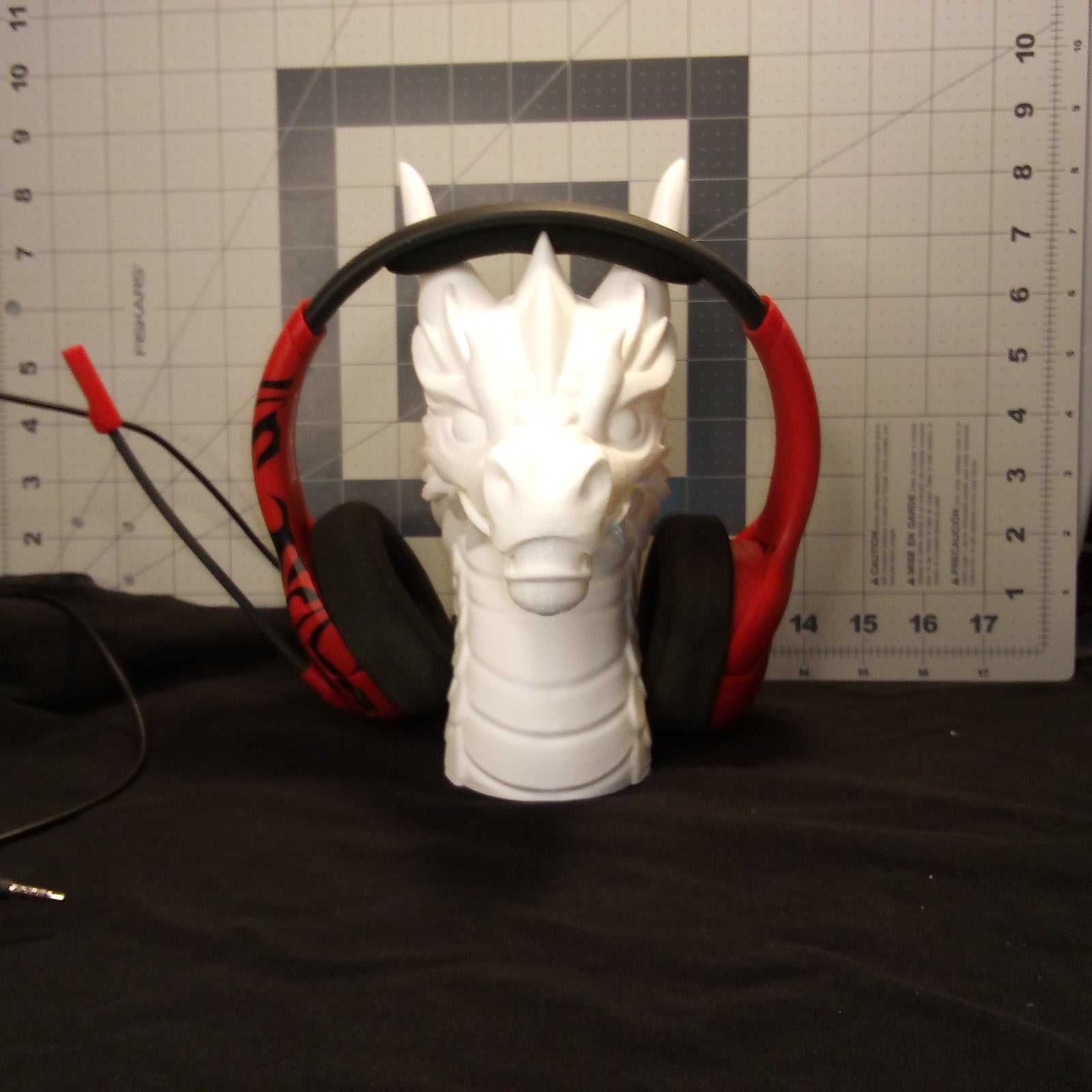 3D Printed Dragonhead Headphone Holder and Piggy Bank